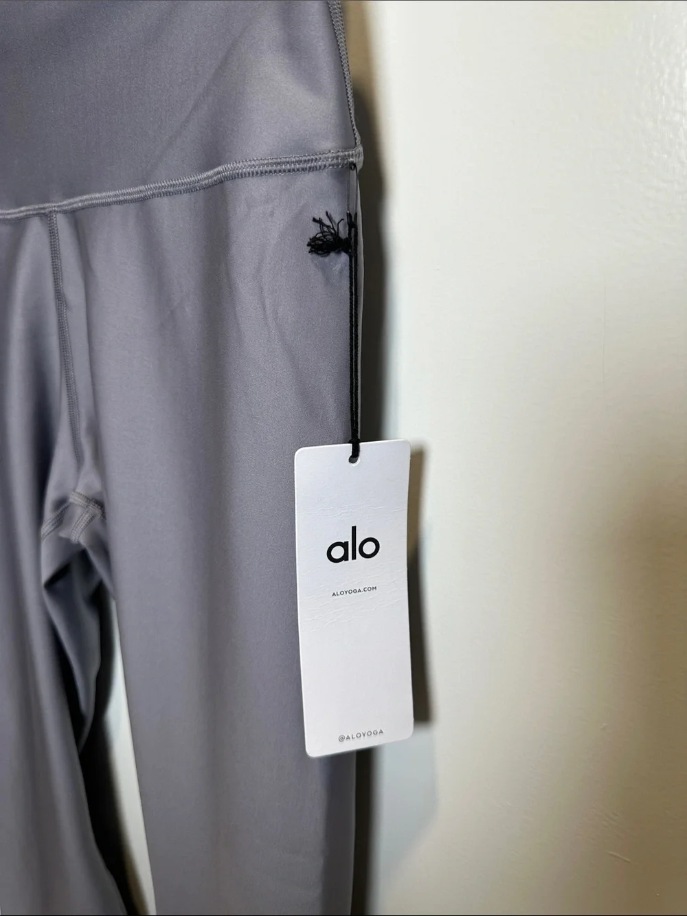 ALO Yoga High-Waist Leggings in Slate (4)
